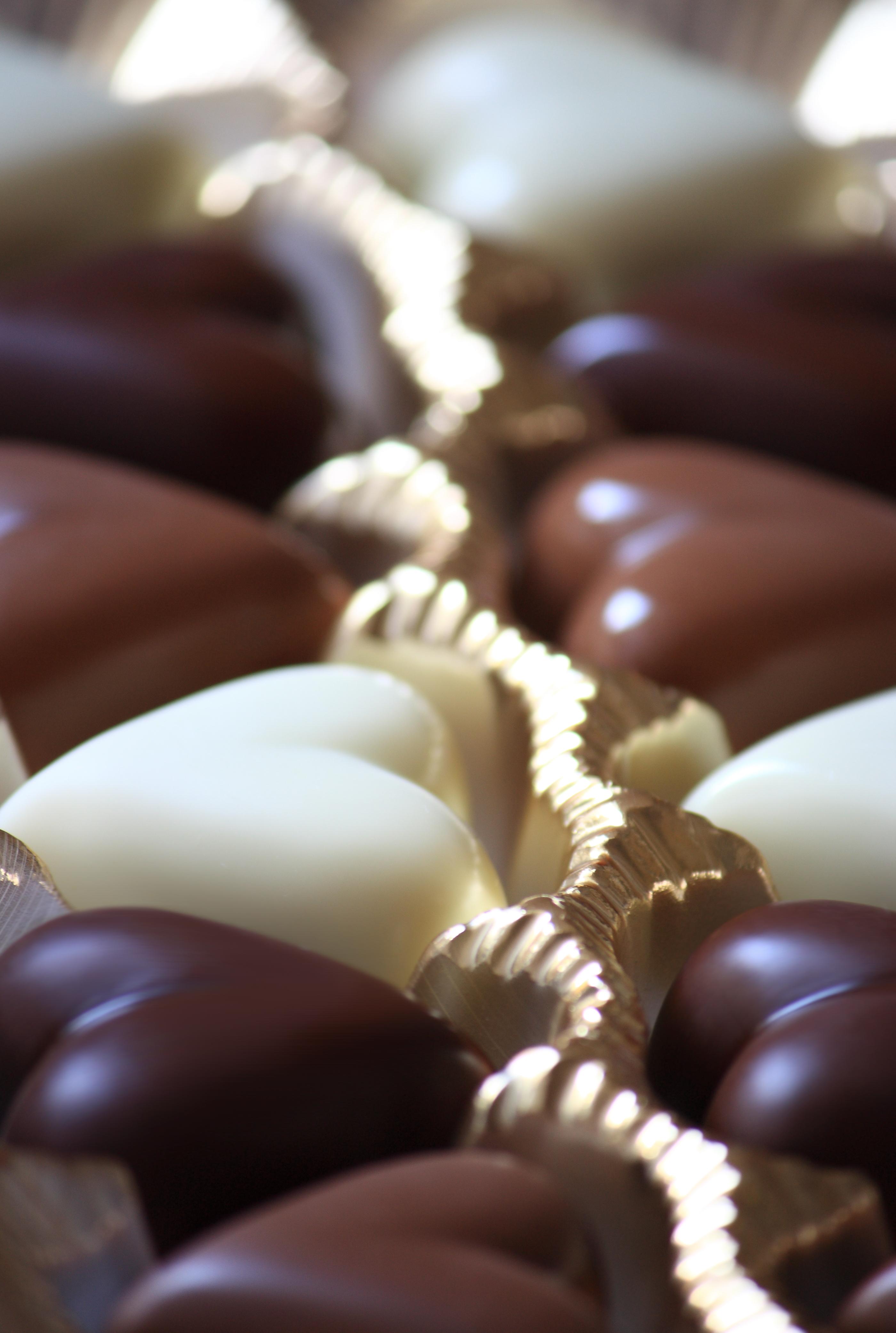 Слаще шоколада лучше шоколада. Хороший шоколад. Популярный шоколад. Лучший шоколад. Качественный белый шоколад.